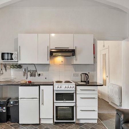 Finest Retreats - Atherfield Apartments No 6 - Tree Tops Пейнтън Екстериор снимка